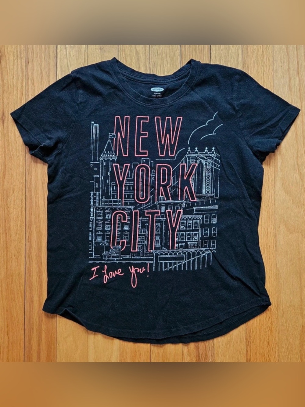 Old Navy “New York City I love you” t-shirt 🏙️ Girls Size Large #NYC